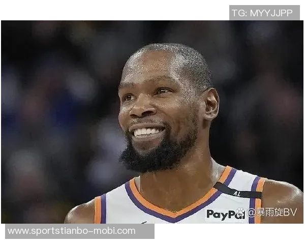 杜兰特称哈登是进攻核心无论在哪队都能带动队友表现 杜兰特称哈登是进攻核心无论在哪队都能带动队友表现