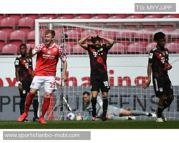 瓦茨克分析与赫内斯鲁梅尼格关系恶化原因及拜仁积分差距影响 瓦茨克分析与赫内斯鲁梅尼格关系恶化原因及拜仁积分差距影响